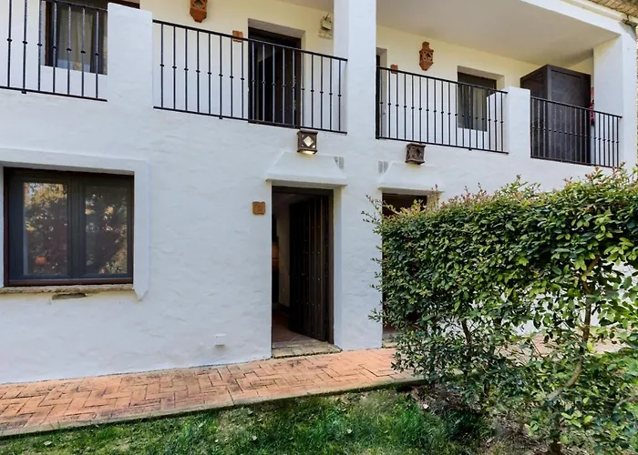別荘 Hacienda Roche Viejo *