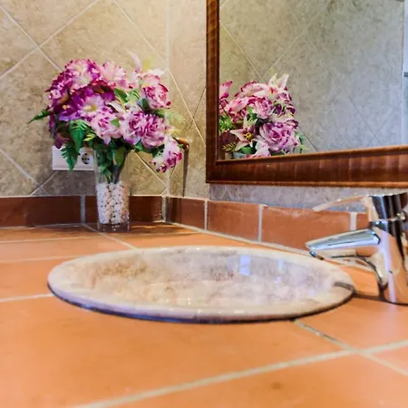 Апартаменти Hacienda Roche Viejo