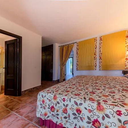 Hacienda Roche Viejo