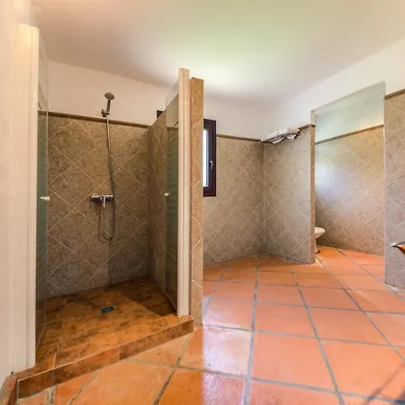 Hacienda Roche Viejo *