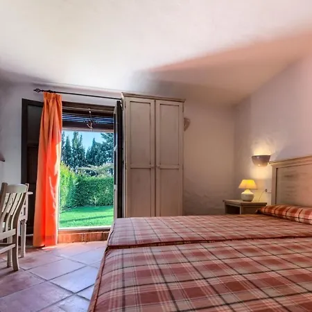 Hacienda Roche Viejo *