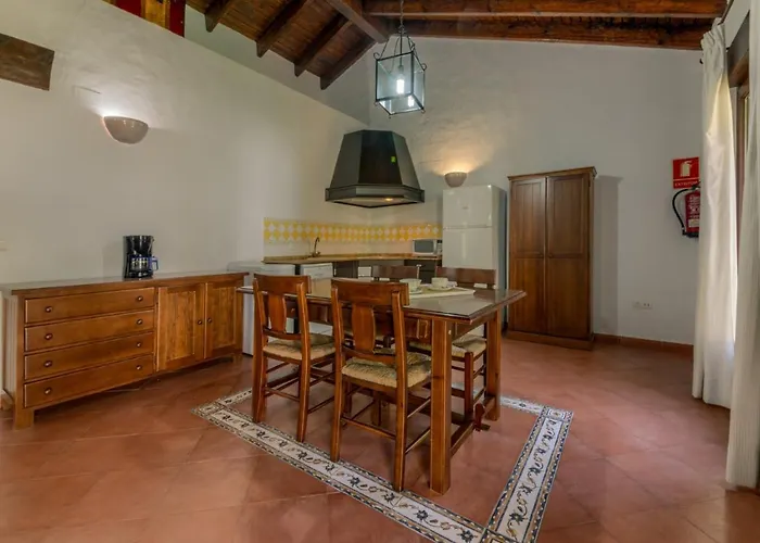 Hacienda Roche Viejo *