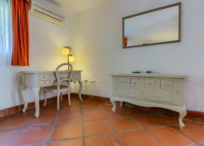 Hacienda Roche Viejo