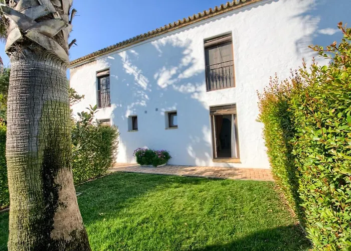 Hacienda Roche Viejo *